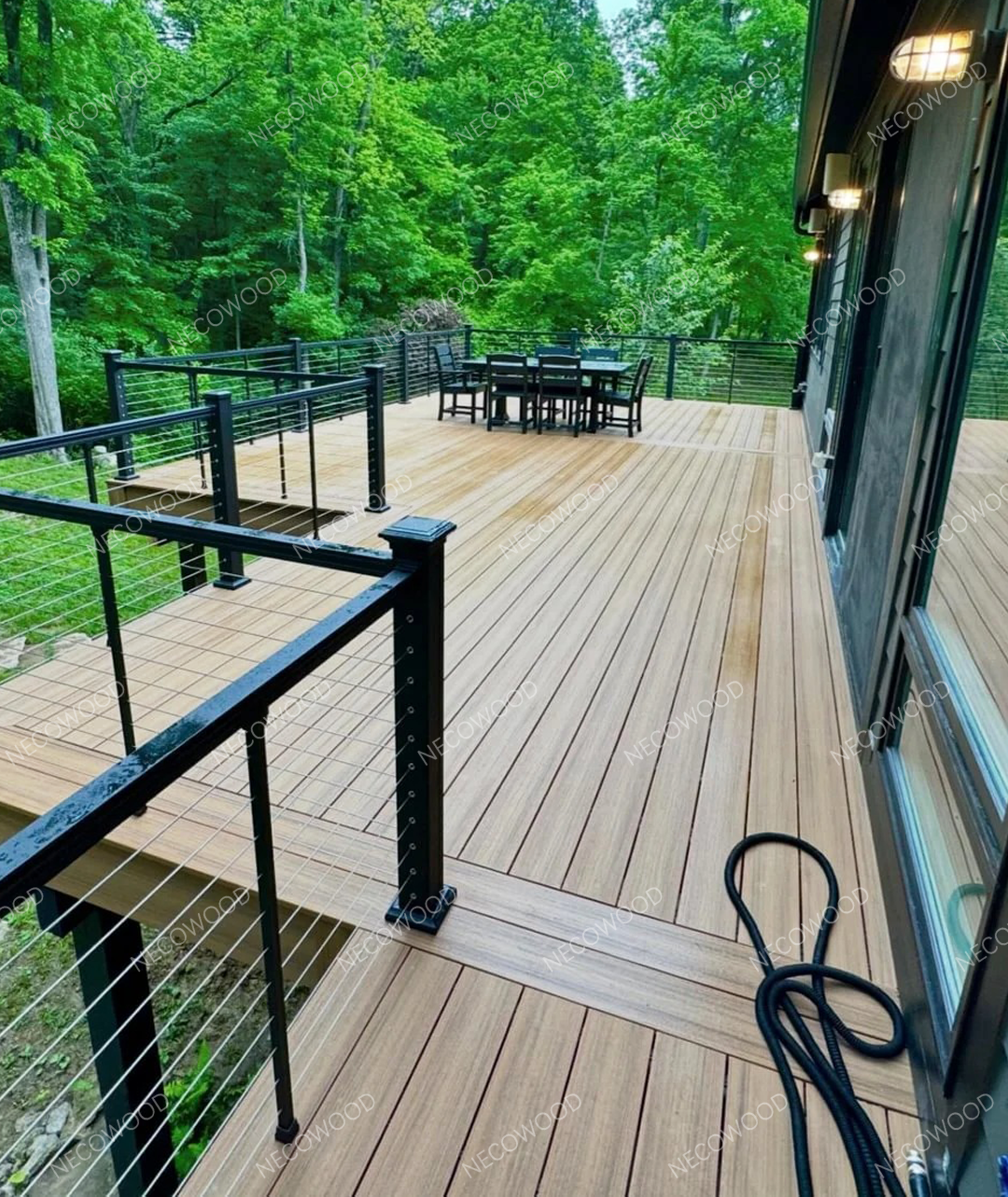 Villa & Garden WPC-terrasseløsninger: Transformering af Kuwaits luksusudendørsliv