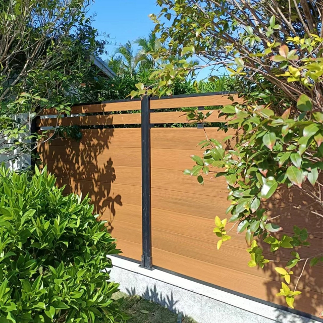 Necowood WPC-hegn til Madrid kommunale projekter